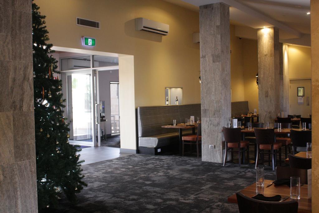 Newman Hotel Εξωτερικό φωτογραφία