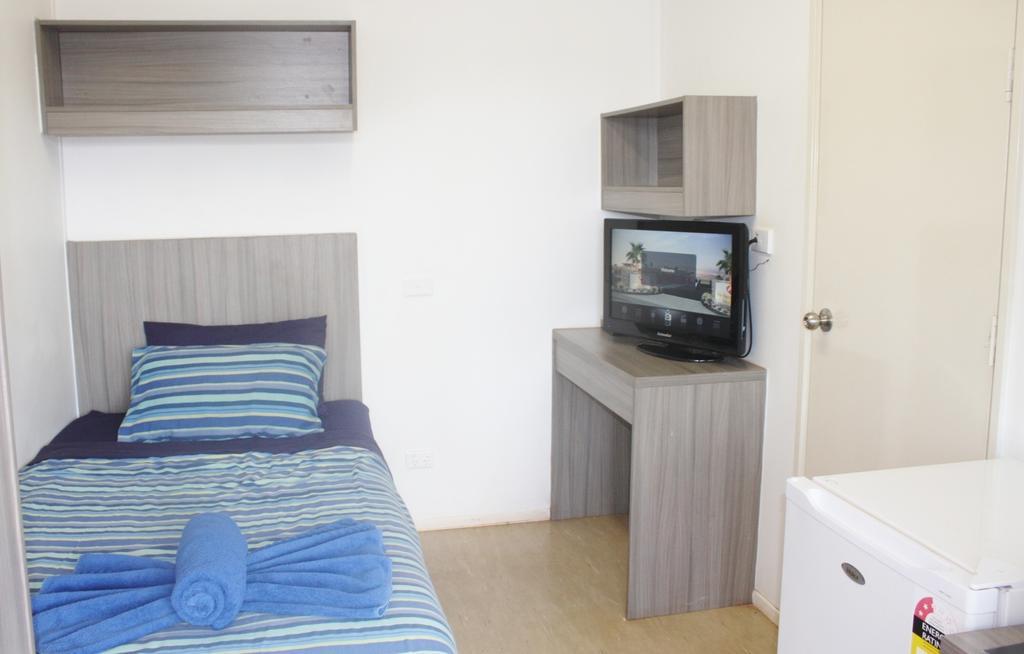 Newman Hotel Δωμάτιο φωτογραφία