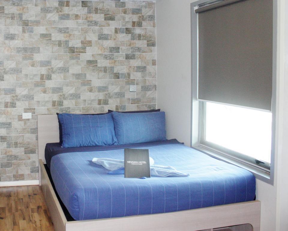 Newman Hotel Δωμάτιο φωτογραφία